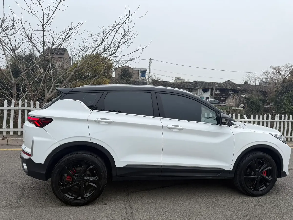 2025 Geely Coolray 1.5T 181HP L4 7DCT,autocango,china used car exporter,china ev exporter,chinese used car exporter,chinese used ev exporter