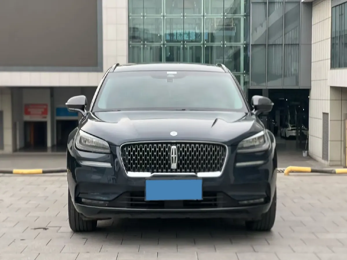 2022 Lincoln Corsair 2.0T 245HP L4 8AT,autocango,china used car exporter,china ev exporter,chinese used car exporter,chinese used ev exporter