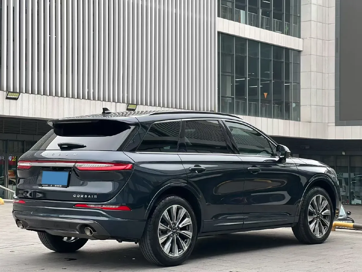 2022 Lincoln Corsair 2.0T 245HP L4 8AT,autocango,china used car exporter,china ev exporter,chinese used car exporter,chinese used ev exporter
