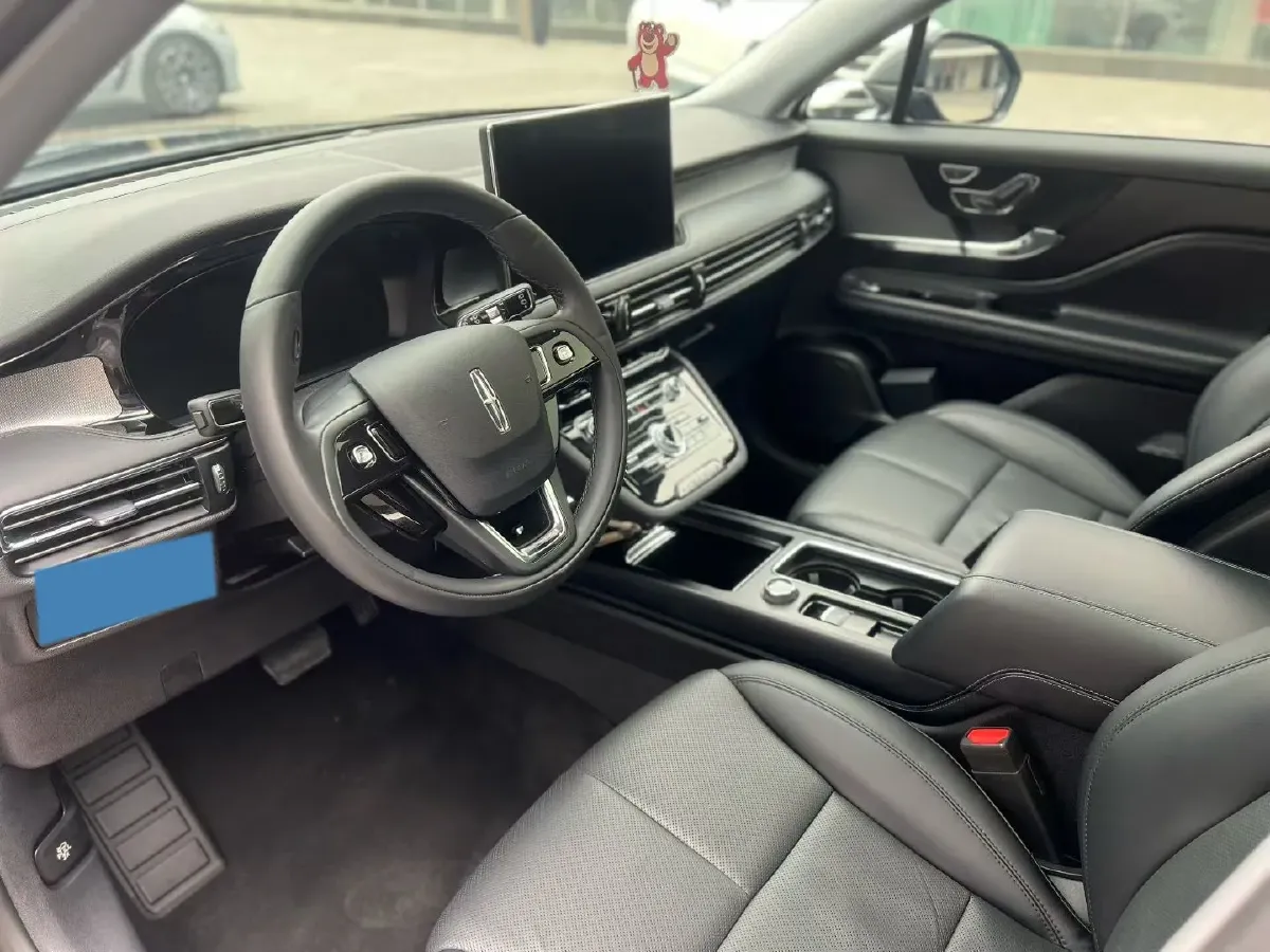 2022 Lincoln Corsair 2.0T 245HP L4 8AT,autocango,china used car exporter,china ev exporter,chinese used car exporter,chinese used ev exporter