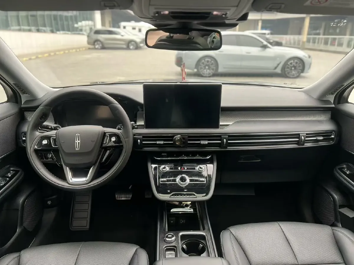 2022 Lincoln Corsair 2.0T 245HP L4 8AT,autocango,china used car exporter,china ev exporter,chinese used car exporter,chinese used ev exporter