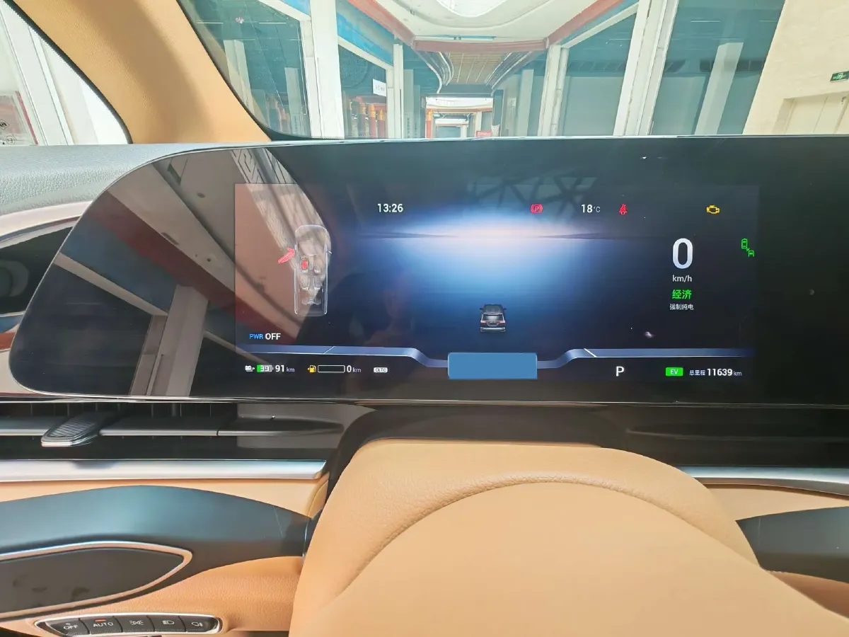 2024 Voyah Dream 1.5T 150HP L4 PHEV 43KWH,autocango,china used car exporter,china ev exporter,chinese used car exporter,chinese used ev exporter