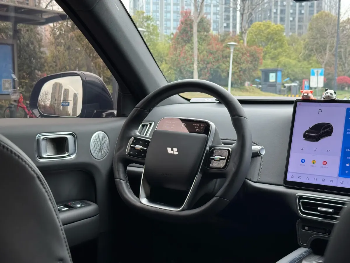 2024 Li L6 Range Extended 154HP L4 REEV 36.8KWH,autocango,china used car exporter,china ev exporter,chinese used car exporter,chinese used ev exporter