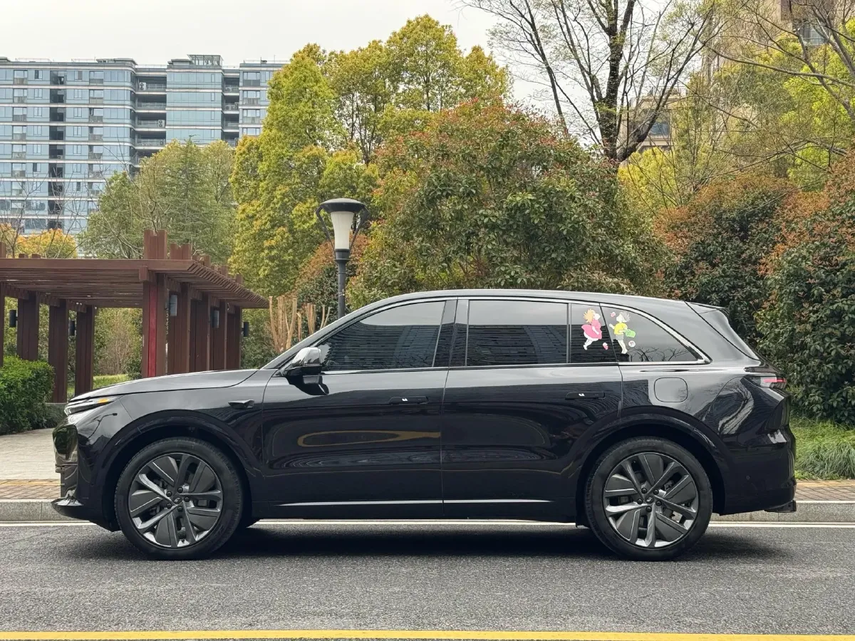 2024 Li L6 Range Extended 154HP L4 REEV 36.8KWH,autocango,china used car exporter,china ev exporter,chinese used car exporter,chinese used ev exporter