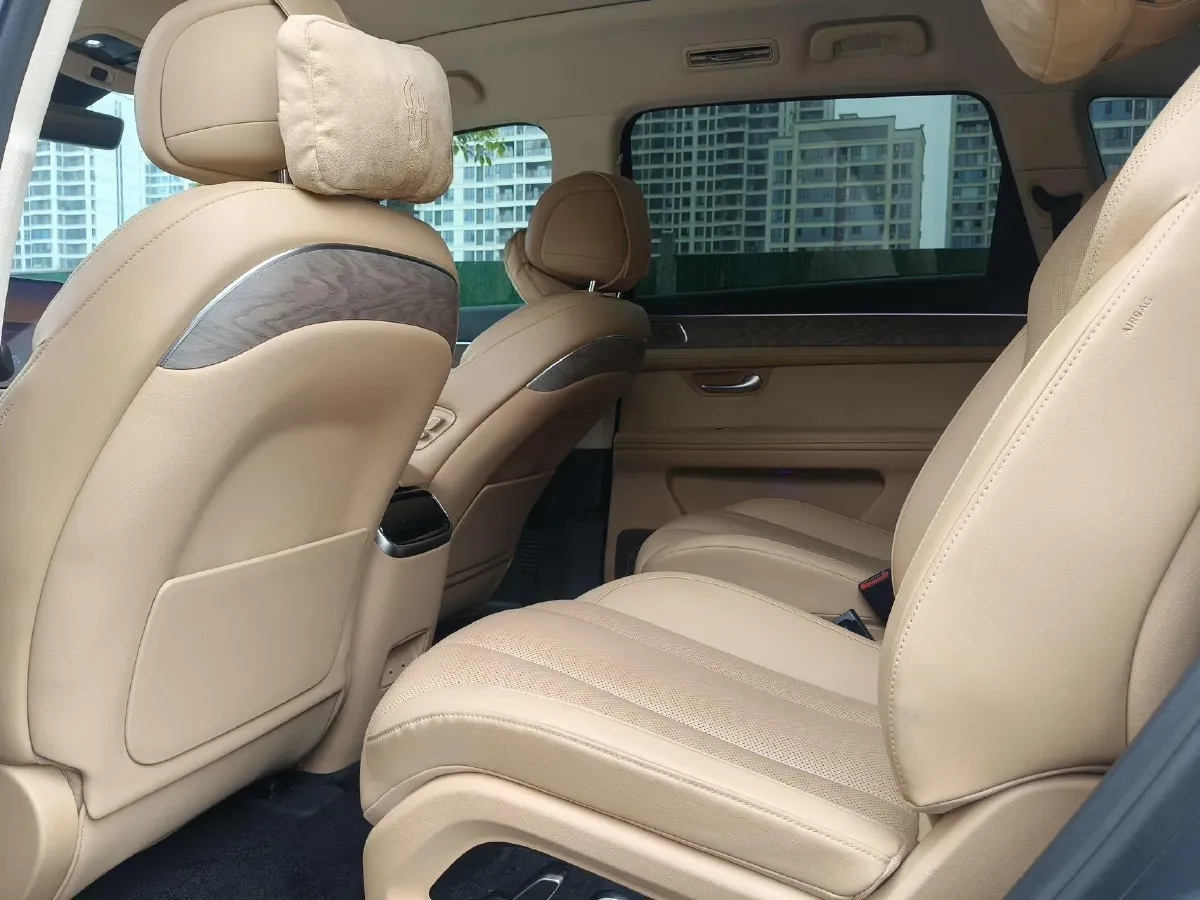 2022 Volvo S60 2.0T 197HP L4 8AT,autocango,china used car exporter,china ev exporter,chinese used car exporter,chinese used ev exporter