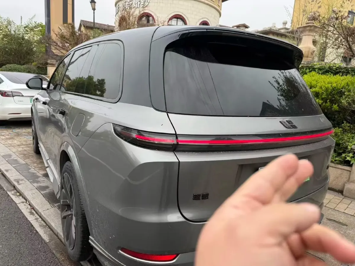 2022 Li L9 Range Extended 154HP REEV 42.6KWH,autocango,china used car exporter,china ev exporter,chinese used car exporter,chinese used ev exporter