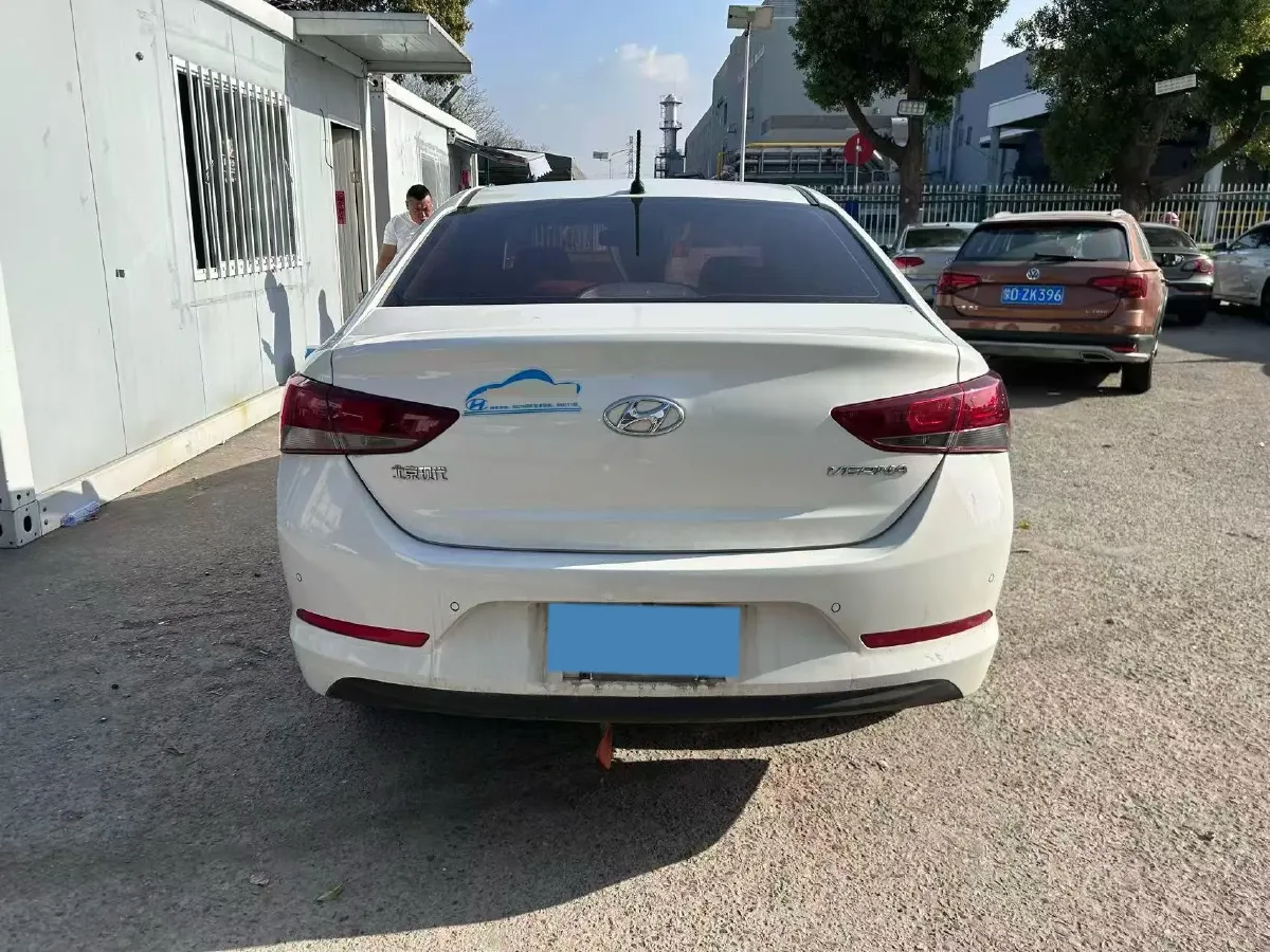 2016 Hyundai Verna 1.4L 100HP L4 6AT,autocango,china used car exporter,china ev exporter,chinese used car exporter,chinese used ev exporter