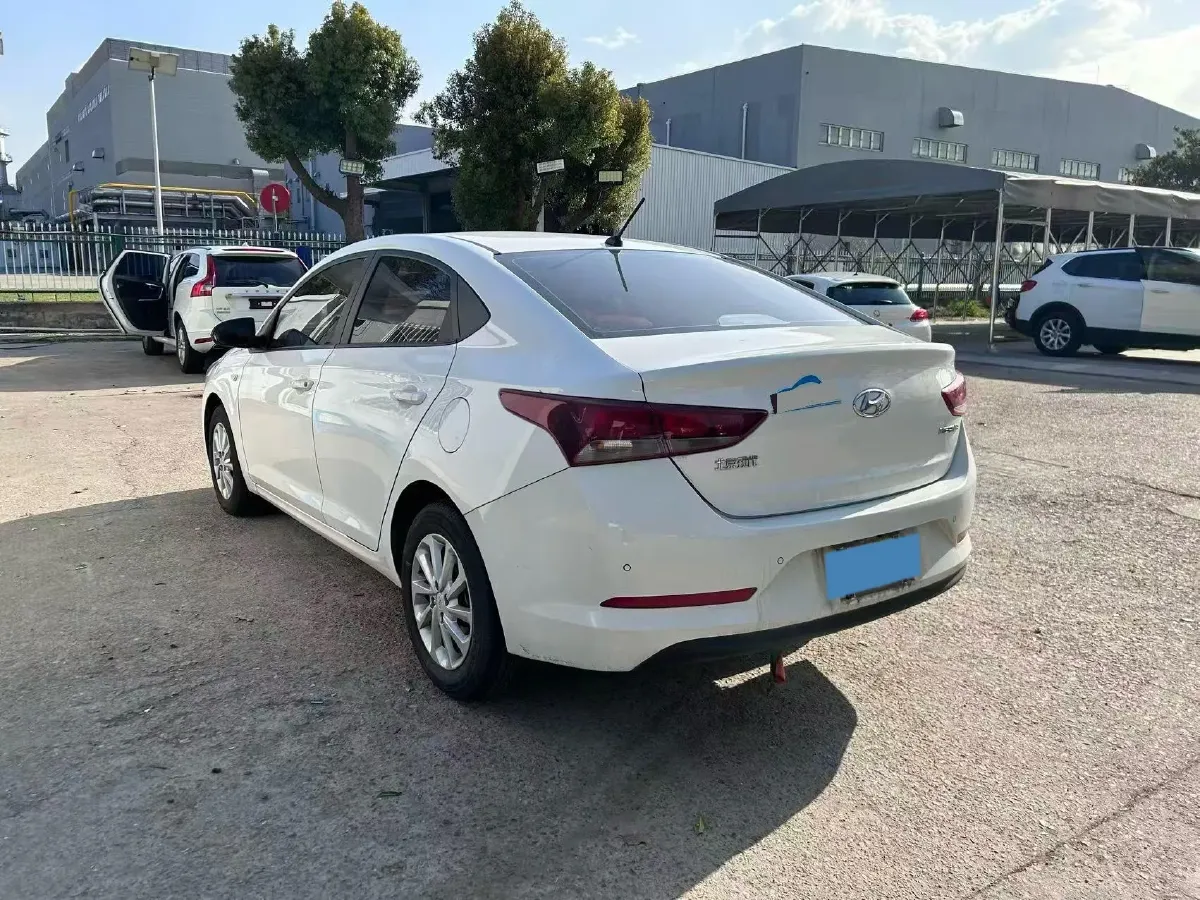 2016 Hyundai Verna 1.4L 100HP L4 6AT,autocango,china used car exporter,china ev exporter,chinese used car exporter,chinese used ev exporter
