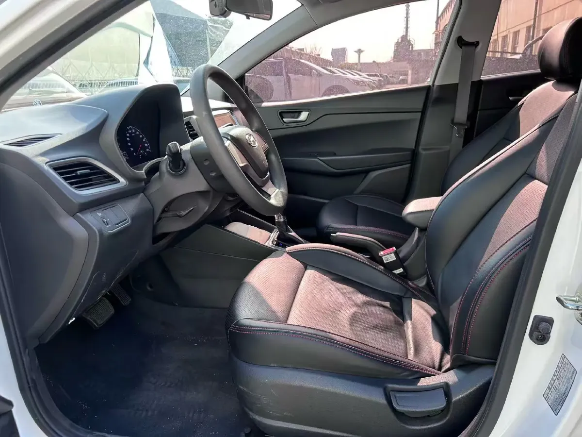 2016 Hyundai Verna 1.4L 100HP L4 6AT,autocango,china used car exporter,china ev exporter,chinese used car exporter,chinese used ev exporter