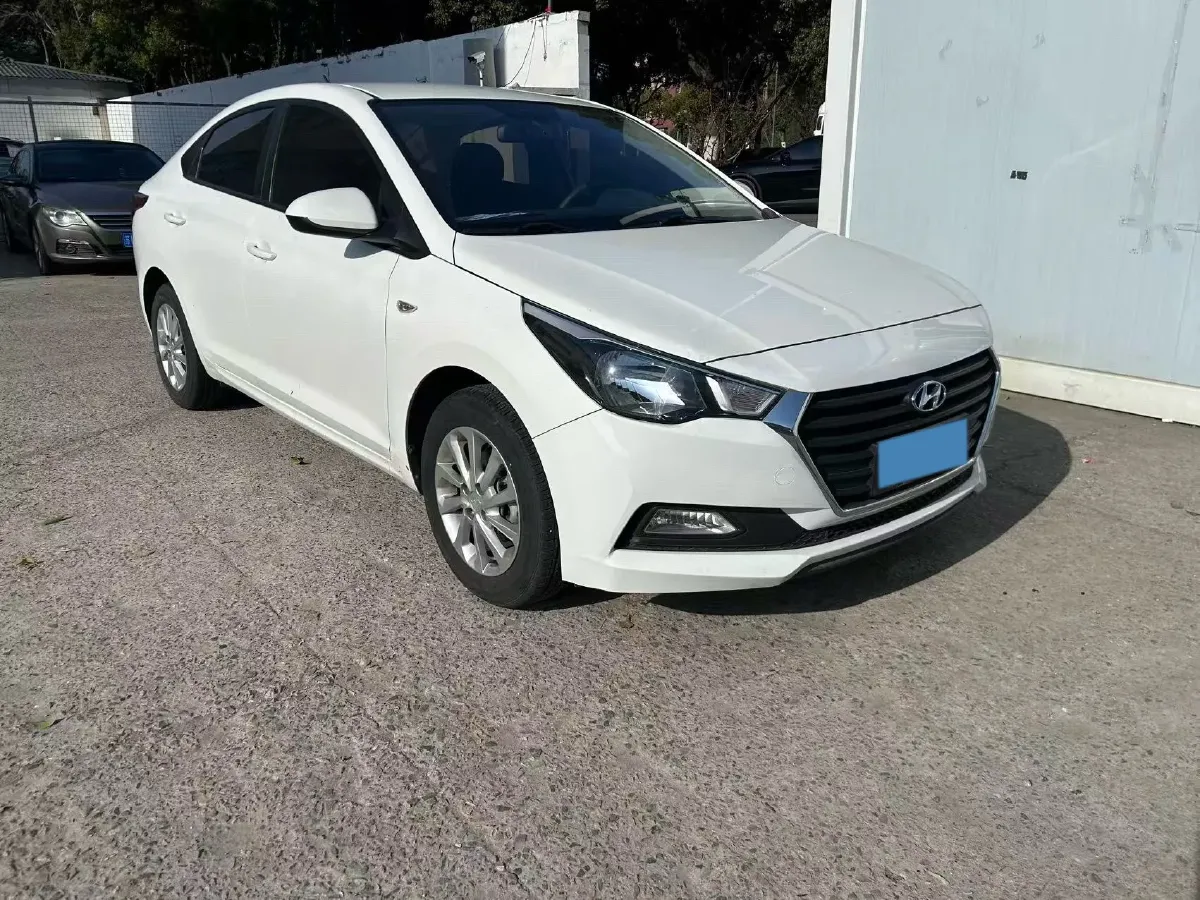 2016 Hyundai Verna 1.4L 100HP L4 6AT,autocango,china used car exporter,china ev exporter,chinese used car exporter,chinese used ev exporter