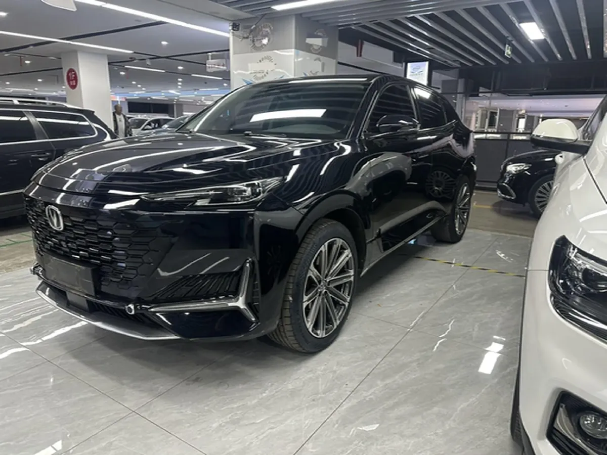 2021 ChangAn UNI-K 2.0T 233HP L4 8AT,autocango,china used car exporter,china ev exporter,chinese used car exporter,chinese used ev exporter