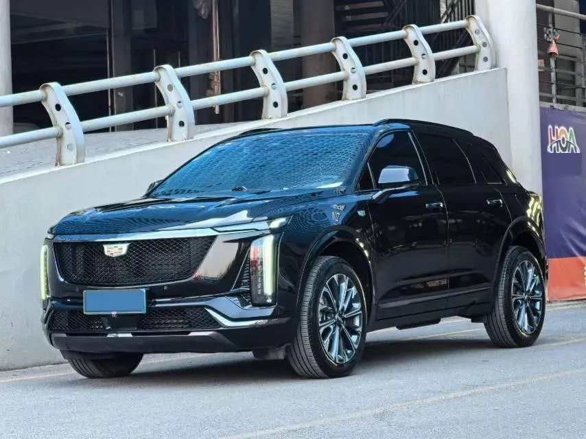 2025 Cadillac XT5 2.0T 237HP L4 9AT,autocango,china used car exporter,china ev exporter,chinese used car exporter,chinese used ev exporter
