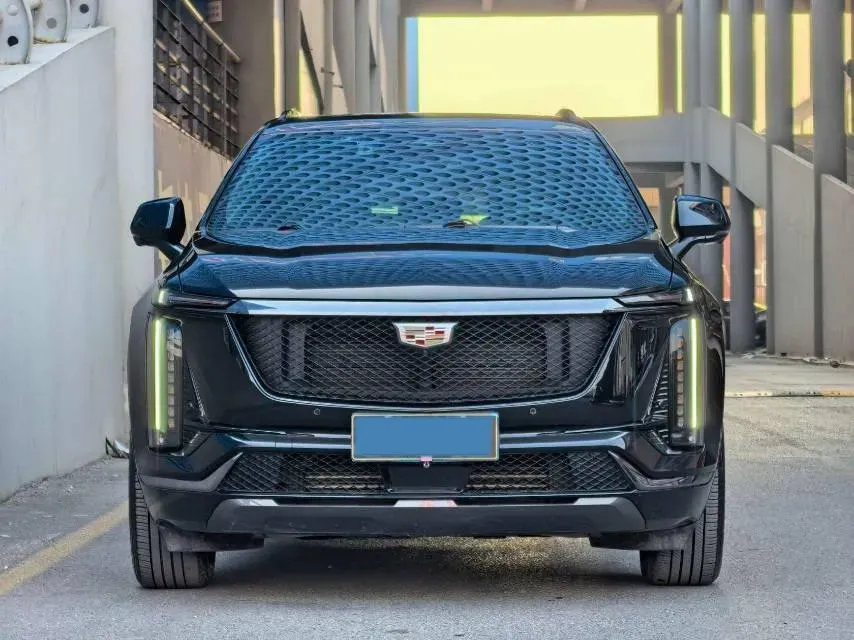 2025 Cadillac XT5 2.0T 237HP L4 9AT,autocango,china used car exporter,china ev exporter,chinese used car exporter,chinese used ev exporter