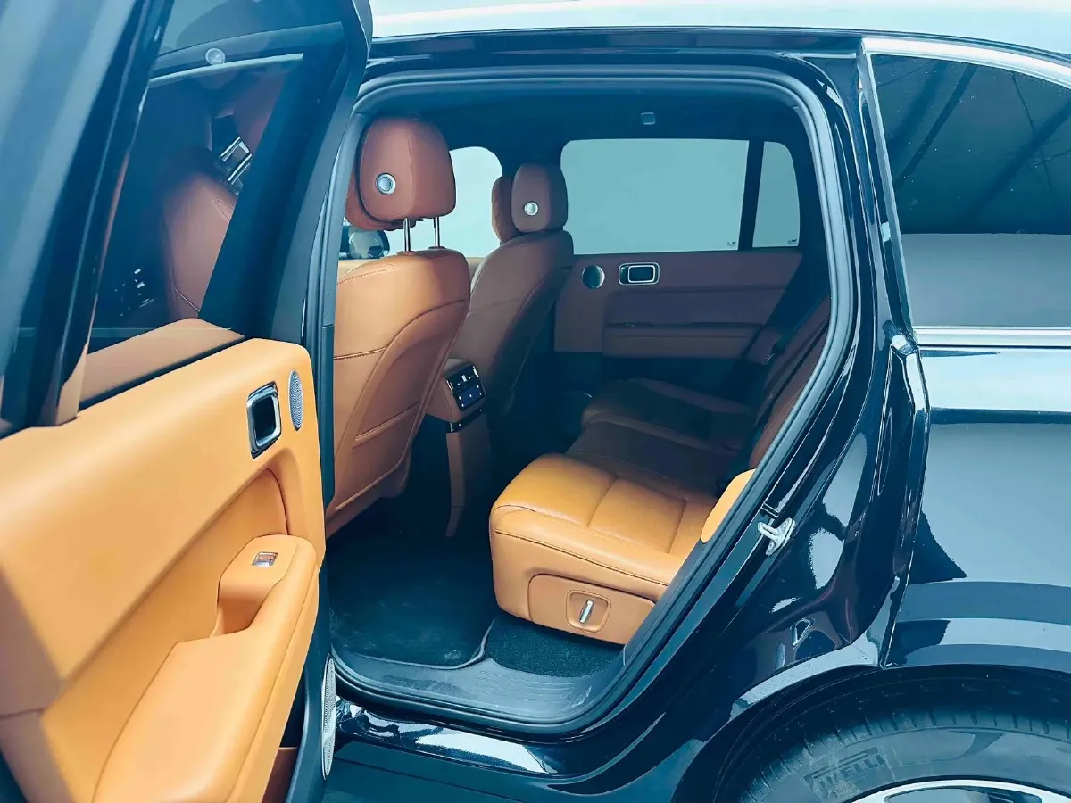 2024 Li L6 Range Extended 154HP L4 REEV 36.8KWH,autocango,china used car exporter,china ev exporter,chinese used car exporter,chinese used ev exporter