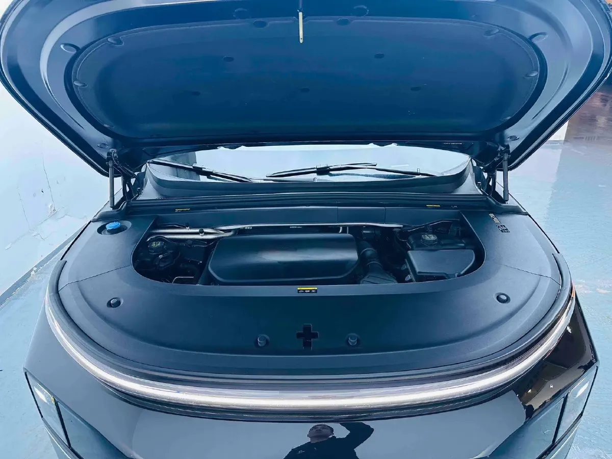 2024 Li L6 Range Extended 154HP L4 REEV 36.8KWH,autocango,china used car exporter,china ev exporter,chinese used car exporter,chinese used ev exporter