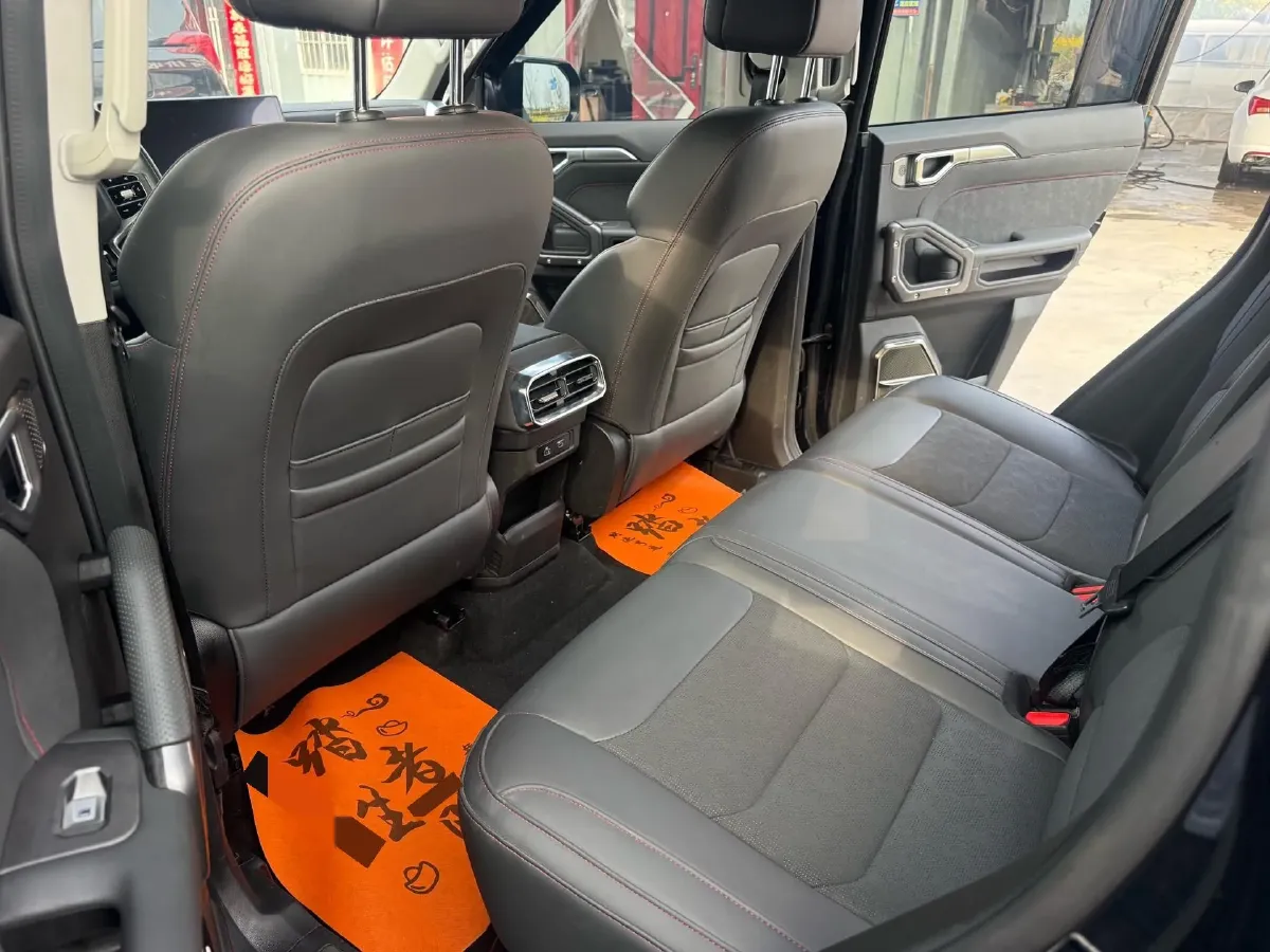 2023 Jetour Traveller 2.0T 254HP L4 7DCT,autocango,china used car exporter,china ev exporter,chinese used car exporter,chinese used ev exporter