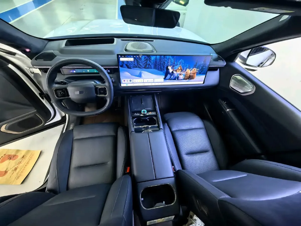 2025 LYNK&CO 900 2.0T 254HP L4 3DHT PHEV,autocango,china used car exporter,china ev exporter,chinese used car exporter,chinese used ev exporter