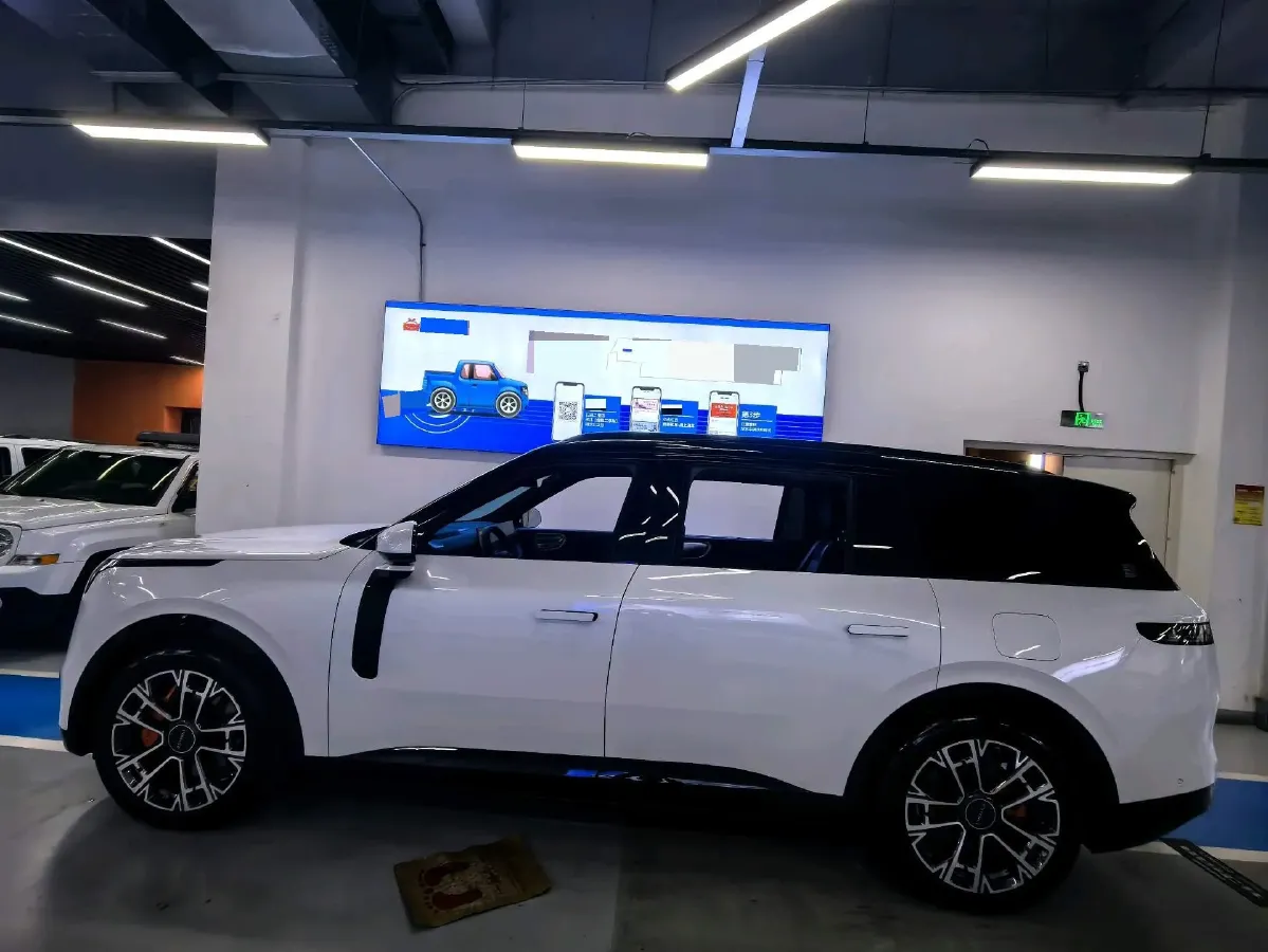 2025 LYNK&CO 900 2.0T 254HP L4 3DHT PHEV,autocango,china used car exporter,china ev exporter,chinese used car exporter,chinese used ev exporter