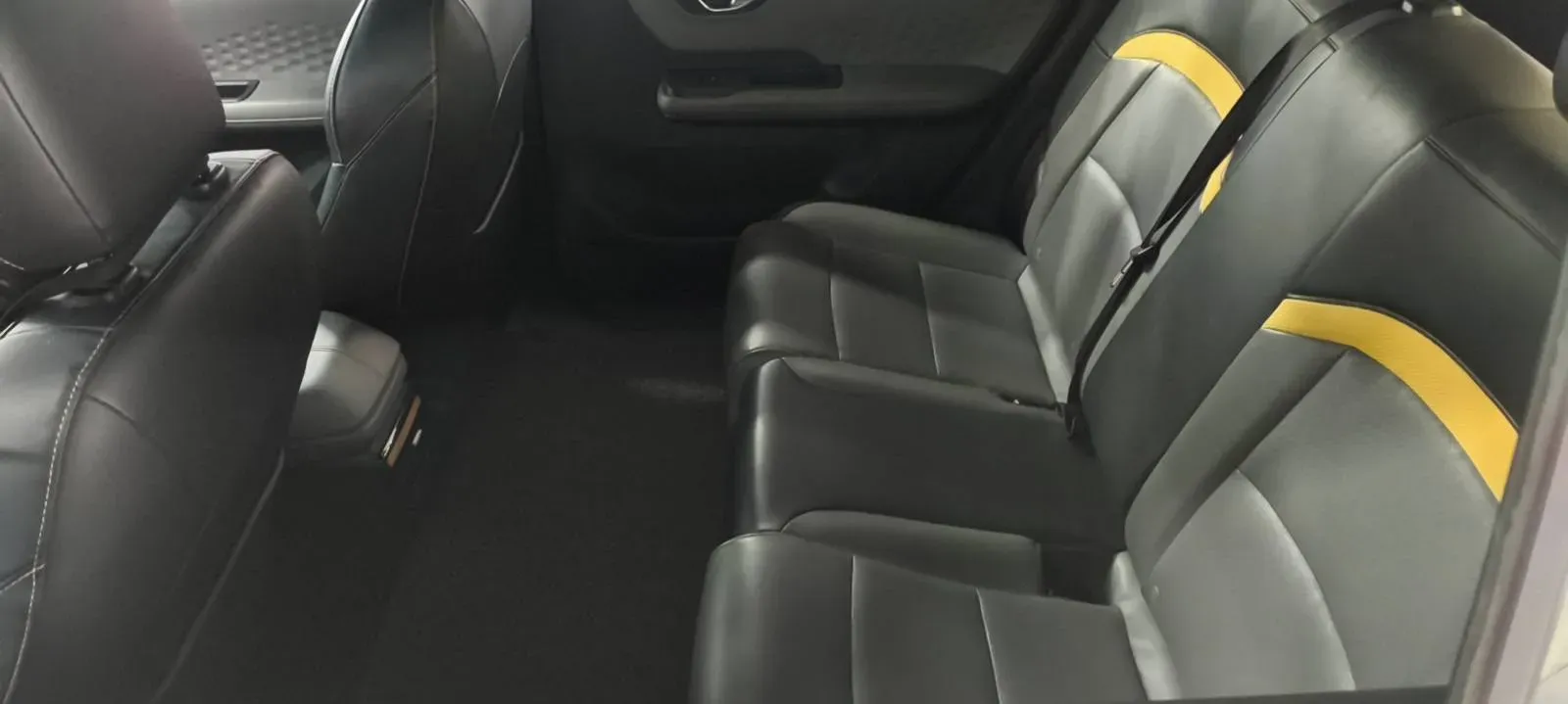 2022 Geely Okavango 1.8T 184HP L4 7DCT,autocango,china used car exporter,china ev exporter,chinese used car exporter,chinese used ev exporter