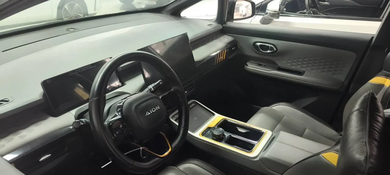 2022 Geely Okavango 1.8T 184HP L4 7DCT,autocango,china used car exporter,china ev exporter,chinese used car exporter,chinese used ev exporter