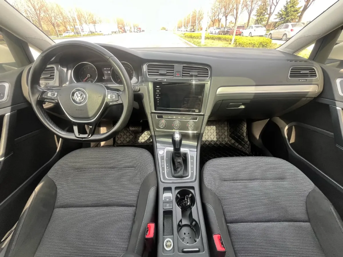 2020 Volkswagen Golf 1.4T 150HP L4 7DCT,autocango,china used car exporter,china ev exporter,chinese used car exporter,chinese used ev exporter