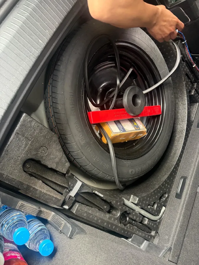 2019 Jeep Cherokee 2.0T 234HP L4 9AT,autocango,china used car exporter,china ev exporter,chinese used car exporter,chinese used ev exporter