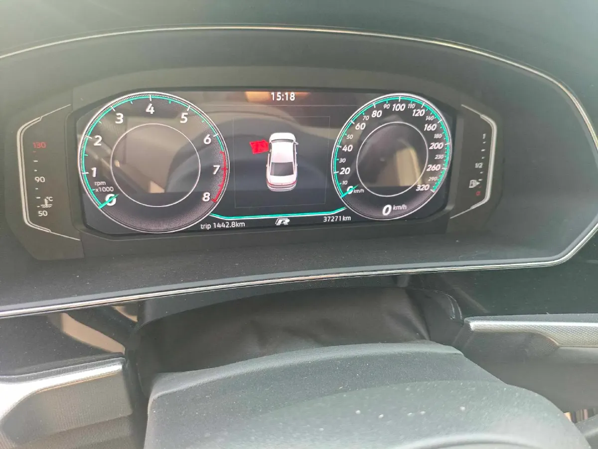 2024 Volkswagen Passat 2.0T 186HP L4 7DCT,autocango,china used car exporter,china ev exporter,chinese used car exporter,chinese used ev exporter