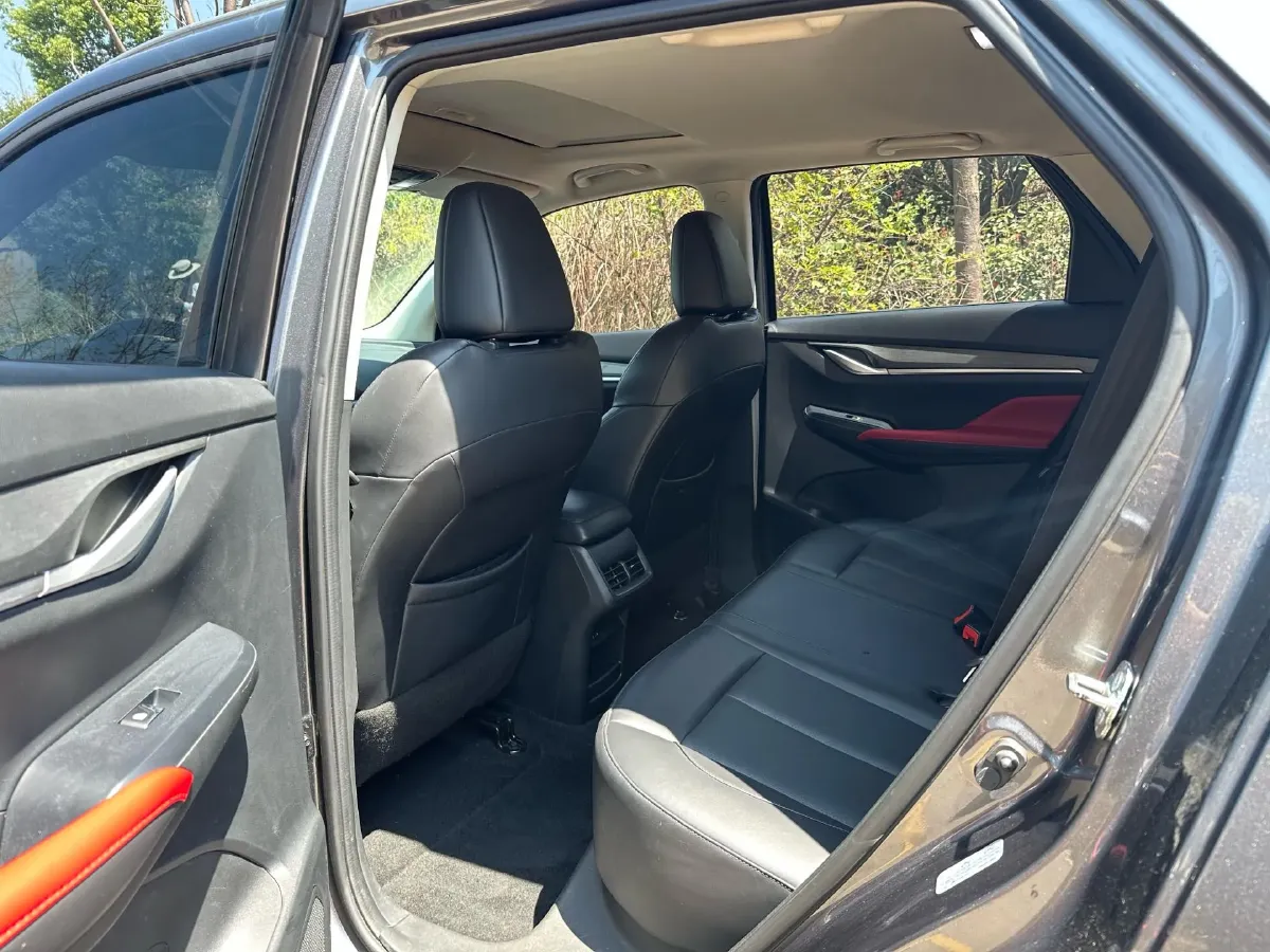 2021 ChangAn CS55 Plus 1.5T 180HP L4 7DCT,autocango,china used car exporter,china ev exporter,chinese used car exporter,chinese used ev exporter