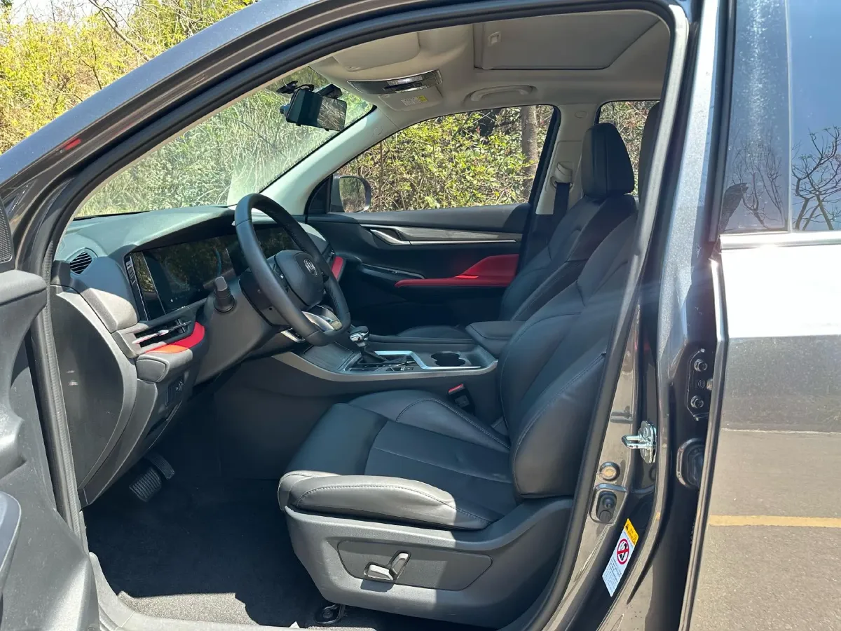 2021 ChangAn CS55 Plus 1.5T 180HP L4 7DCT,autocango,china used car exporter,china ev exporter,chinese used car exporter,chinese used ev exporter