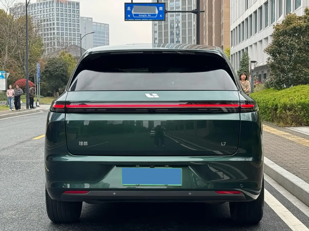 2023 Li L7 Range Extended 154HP REEV 40.9KWH,autocango,china used car exporter,china ev exporter,chinese used car exporter,chinese used ev exporter