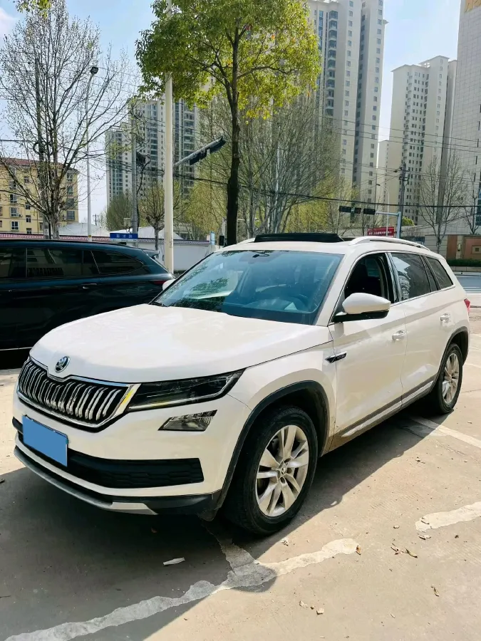 2018 Skoda Kodiak 2.0T 186HP L4 7DCT,autocango,china used car exporter,china ev exporter,chinese used car exporter,chinese used ev exporter