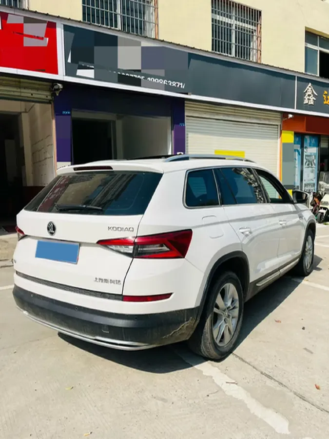 2018 Skoda Kodiak 2.0T 186HP L4 7DCT,autocango,china used car exporter,china ev exporter,chinese used car exporter,chinese used ev exporter