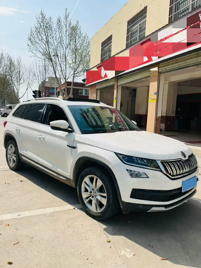 2018 Skoda Kodiak 2.0T 186HP L4 7DCT,autocango,china used car exporter,china ev exporter,chinese used car exporter,chinese used ev exporter
