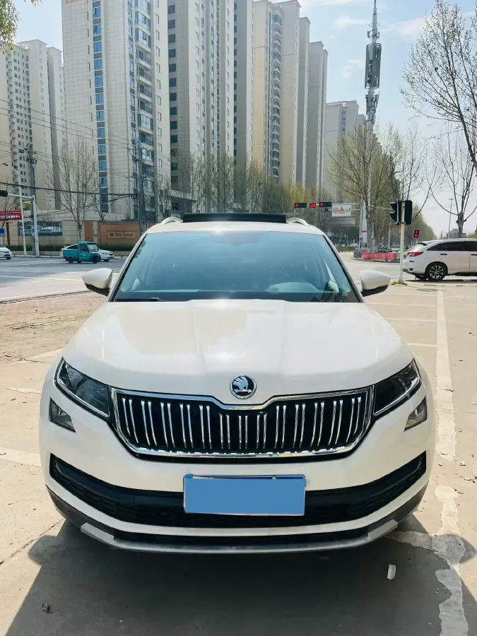2018 Skoda Kodiak 2.0T 186HP L4 7DCT,autocango,china used car exporter,china ev exporter,chinese used car exporter,chinese used ev exporter