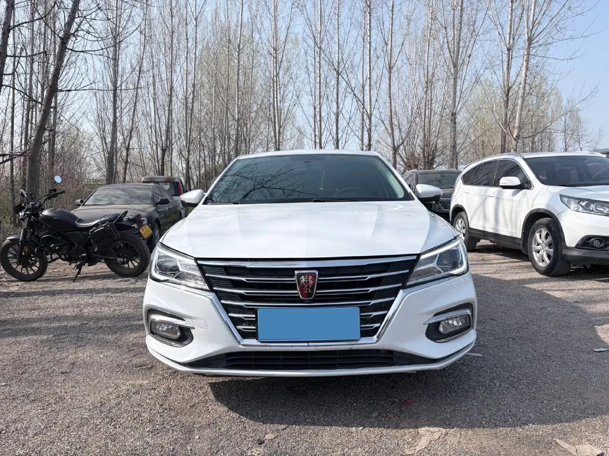 2020 Roewe i5 1.5L 120HP L4 CVT,autocango,china used car exporter,china ev exporter,chinese used car exporter,chinese used ev exporter