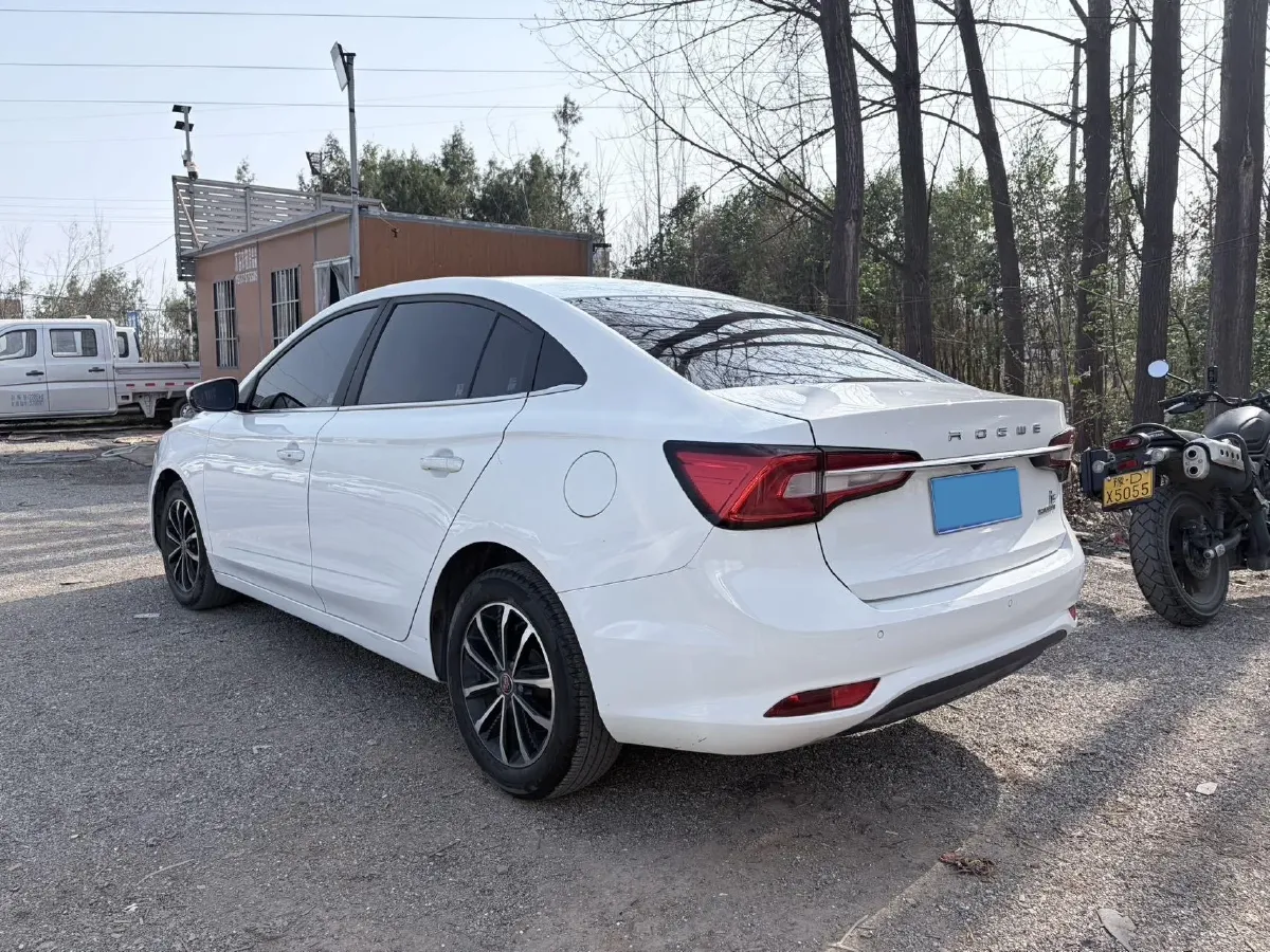 2020 Roewe i5 1.5L 120HP L4 CVT,autocango,china used car exporter,china ev exporter,chinese used car exporter,chinese used ev exporter