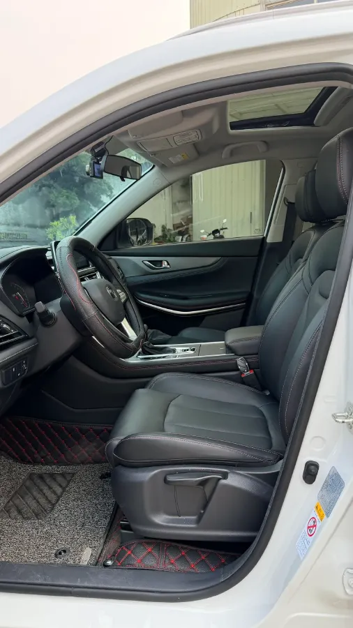 2023 ChangAn CS75 1.5T 188HP L4 7DCT,autocango,china used car exporter,china ev exporter,chinese used car exporter,chinese used ev exporter