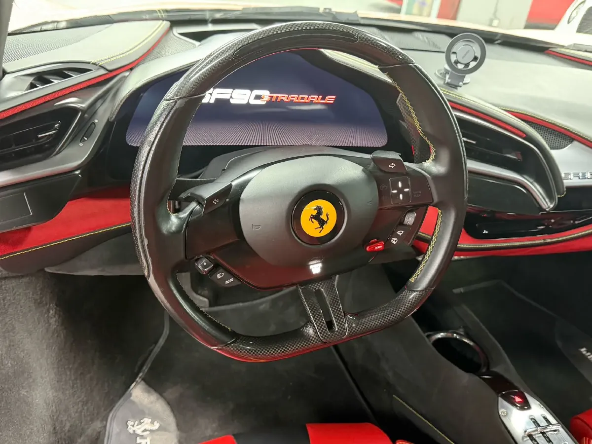 2020 Ferrari SF90 3.9T 781HP V8 8DCT PHEV 7.9KWH,autocango,china used car exporter,china ev exporter,chinese used car exporter,chinese used ev exporter