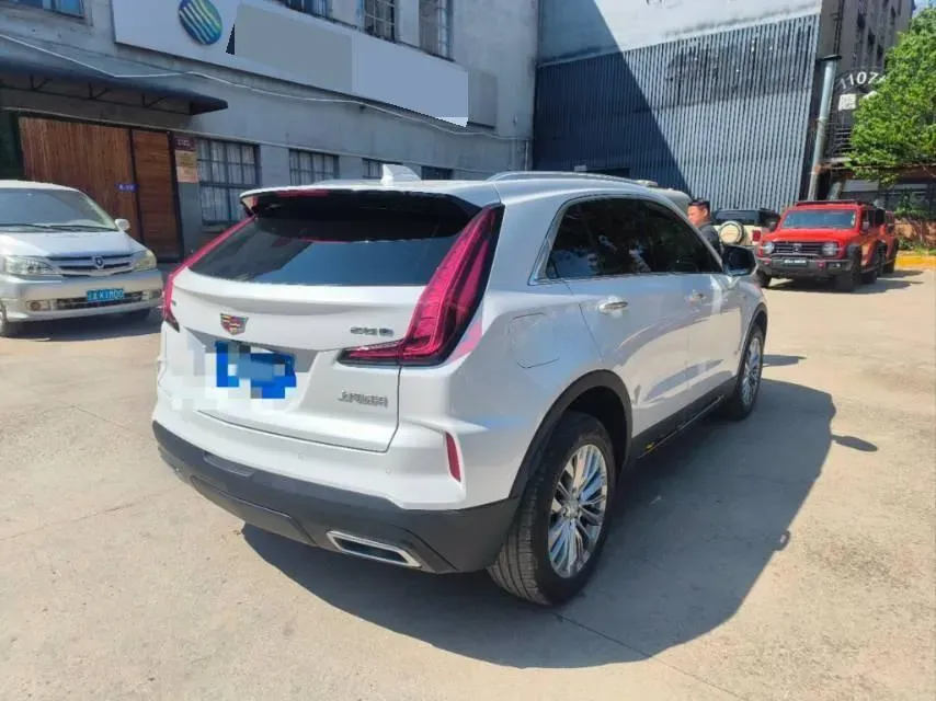2025 Cadillac XT5 2.0T 237HP L4 9AT,autocango,china used car exporter,china ev exporter,chinese used car exporter,chinese used ev exporter