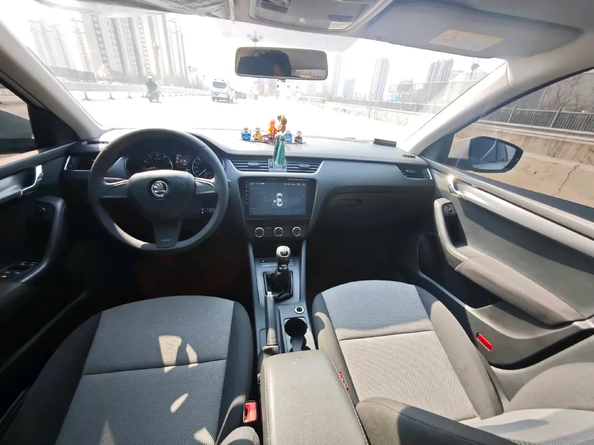 2017 Skoda Octavia 1.6L 110HP L4 5MT,autocango,china used car exporter,china ev exporter,chinese used car exporter,chinese used ev exporter