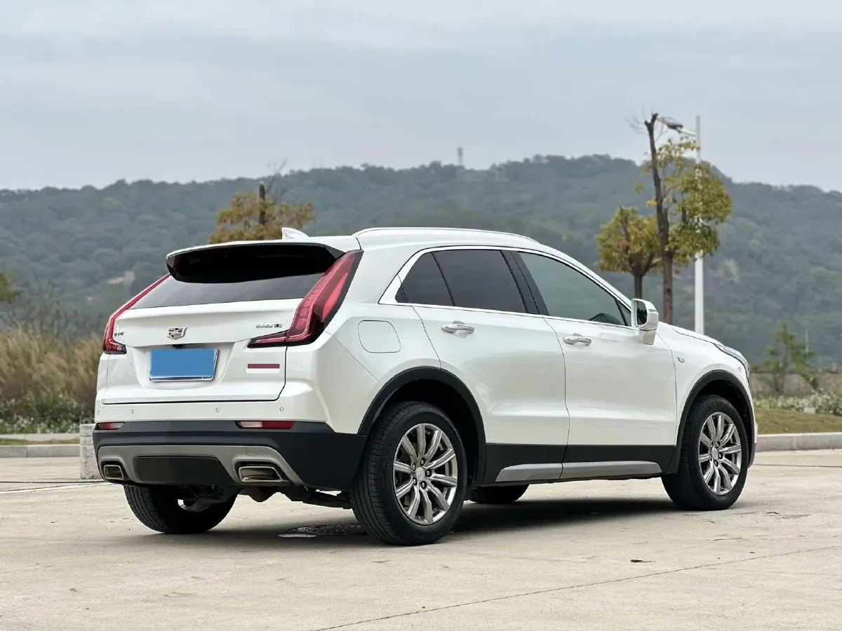 2020 Cadillac XT4 2.0T 241HP L4 9AT,autocango,china used car exporter,china ev exporter,chinese used car exporter,chinese used ev exporter