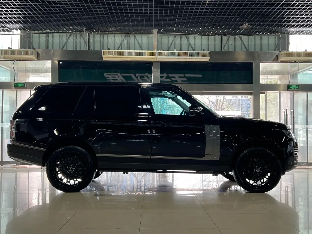 2022 Land Rover Range Rover 3.0T 400HP L6 8AT,autocango,china used car exporter,china ev exporter,chinese used car exporter,chinese used ev exporter