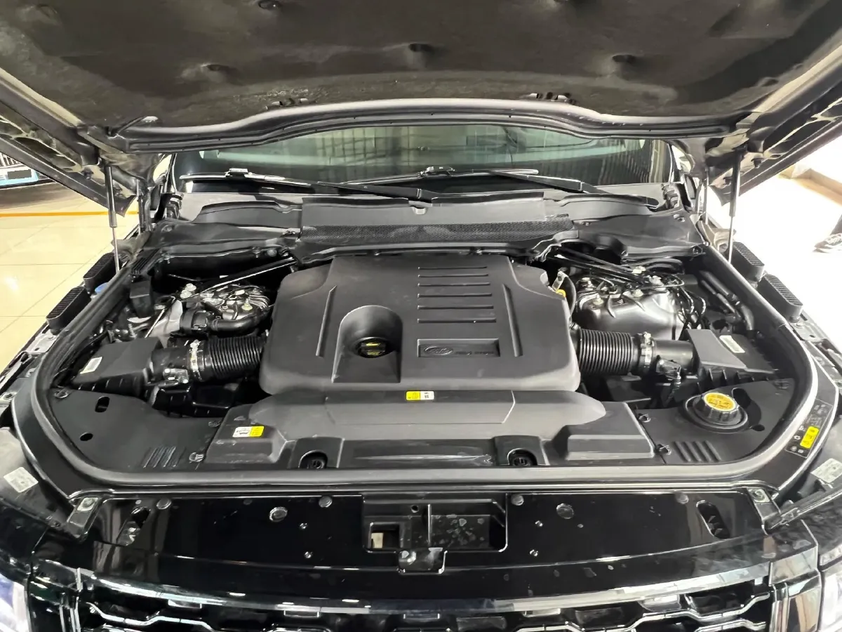 2022 Land Rover Range Rover 3.0T 400HP L6 8AT,autocango,china used car exporter,china ev exporter,chinese used car exporter,chinese used ev exporter