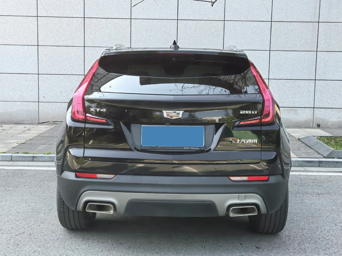 2020 Cadillac XT4 2.0T 237HP L4 9AT,autocango,china used car exporter,china ev exporter,chinese used car exporter,chinese used ev exporter