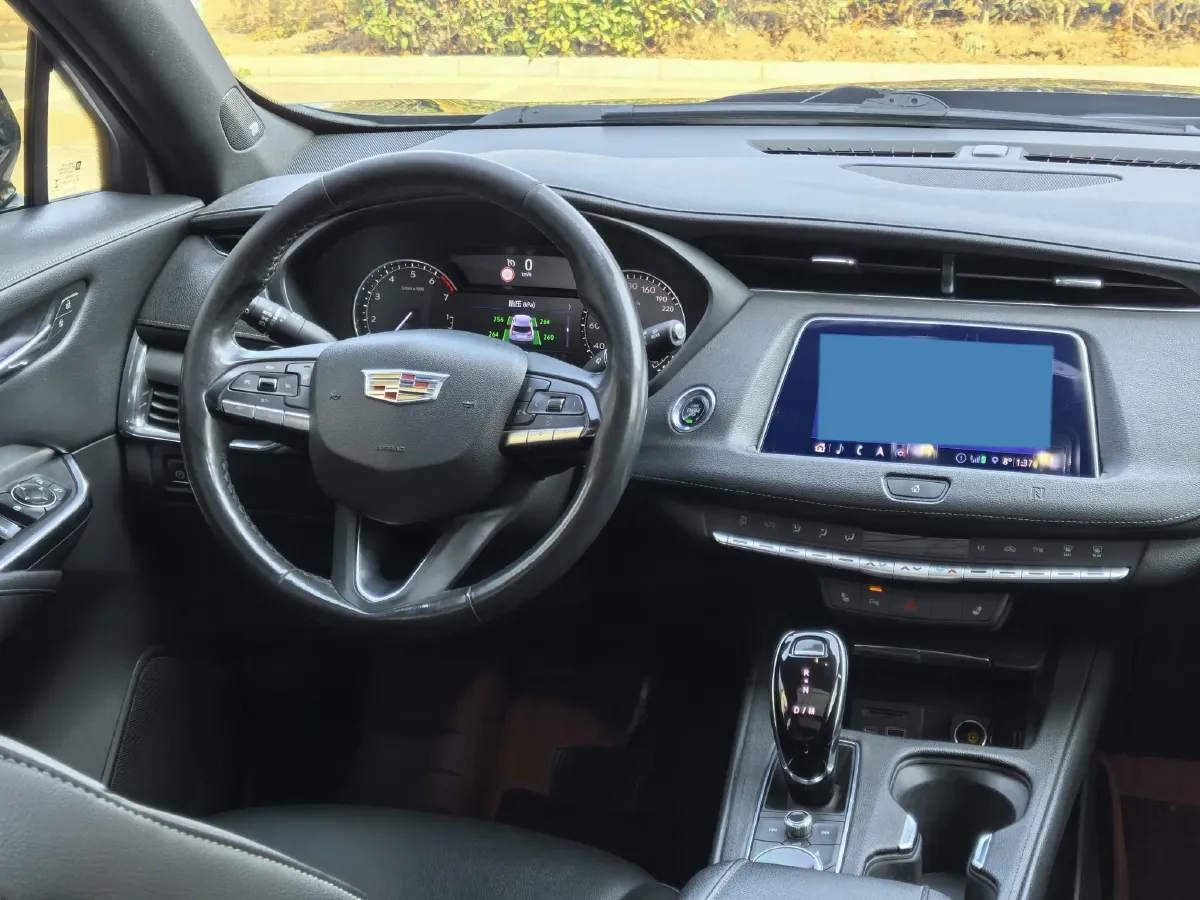 2020 Cadillac XT4 2.0T 237HP L4 9AT,autocango,china used car exporter,china ev exporter,chinese used car exporter,chinese used ev exporter