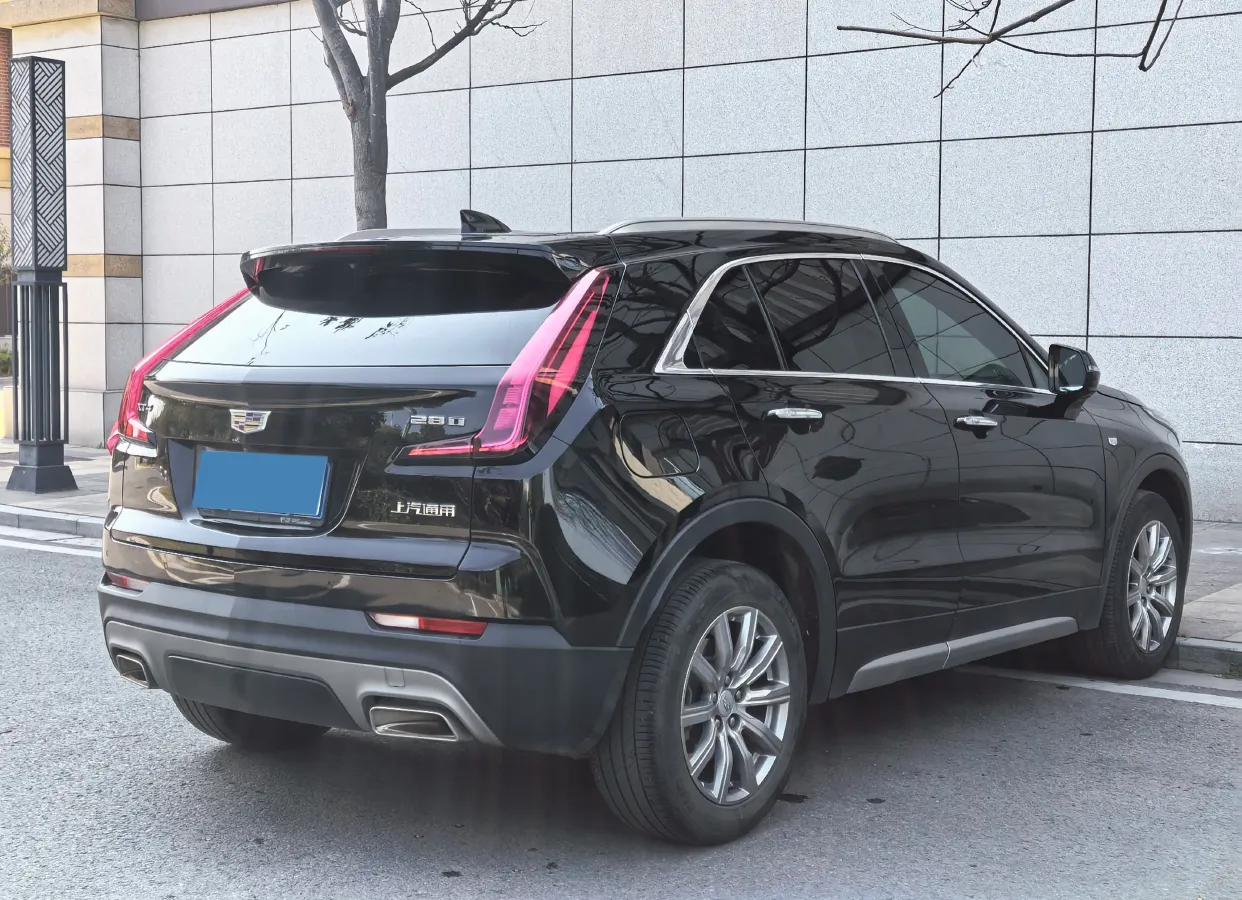 2020 Cadillac XT4 2.0T 237HP L4 9AT,autocango,china used car exporter,china ev exporter,chinese used car exporter,chinese used ev exporter
