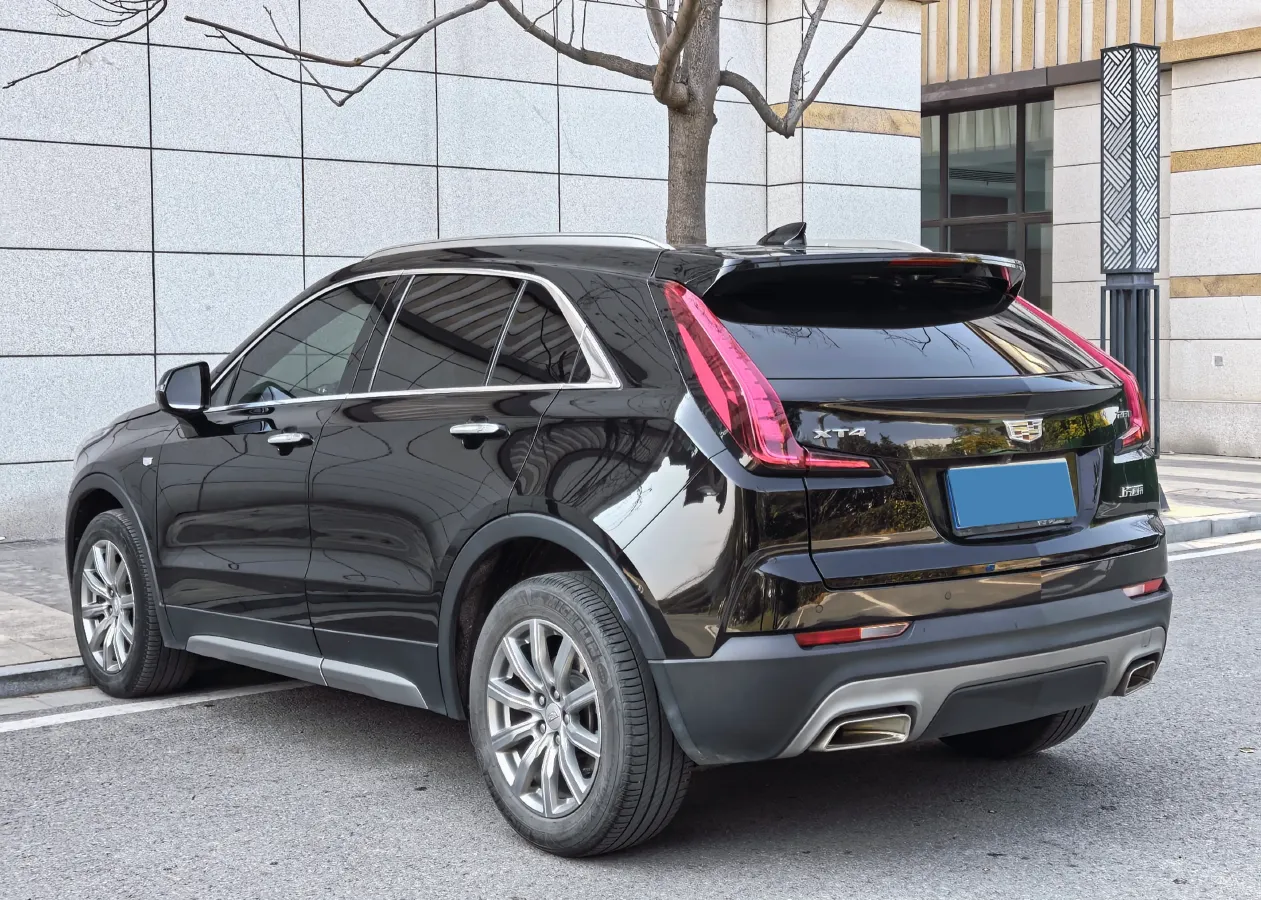 2020 Cadillac XT4 2.0T 237HP L4 9AT,autocango,china used car exporter,china ev exporter,chinese used car exporter,chinese used ev exporter