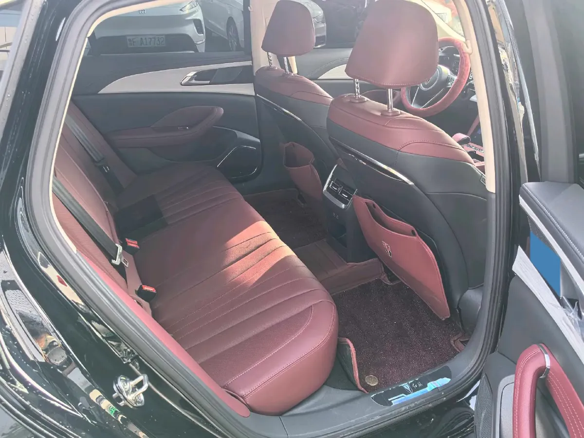 2024 HongQi H5 1.5T 169HP L4 7DCT,autocango,china used car exporter,china ev exporter,chinese used car exporter,chinese used ev exporter