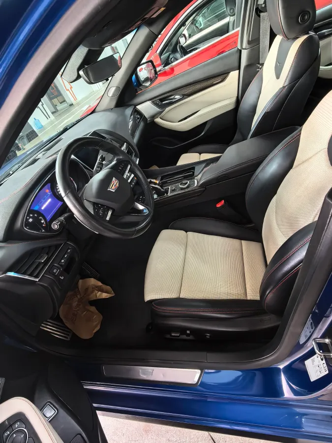 2020 Cadillac CT5 2.0T 241HP L4 10AT,autocango,china used car exporter,china ev exporter,chinese used car exporter,chinese used ev exporter