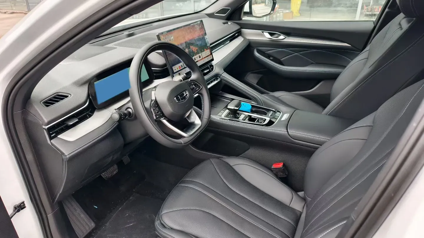 2025 Geely Preface 1.5T 181HP L4 7DCT,autocango,china used car exporter,china ev exporter,chinese used car exporter,chinese used ev exporter